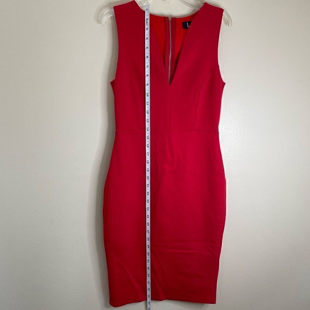 Lulus|Bodycon| Gold Zipper back  - Picture 3 of 14